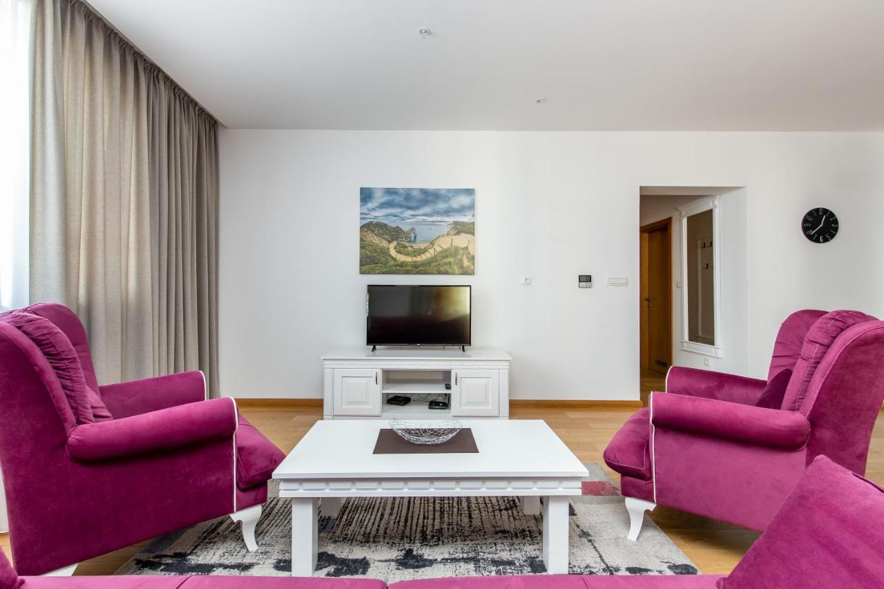 Apartments Lora In Apart-Hotel Budva Exterior foto