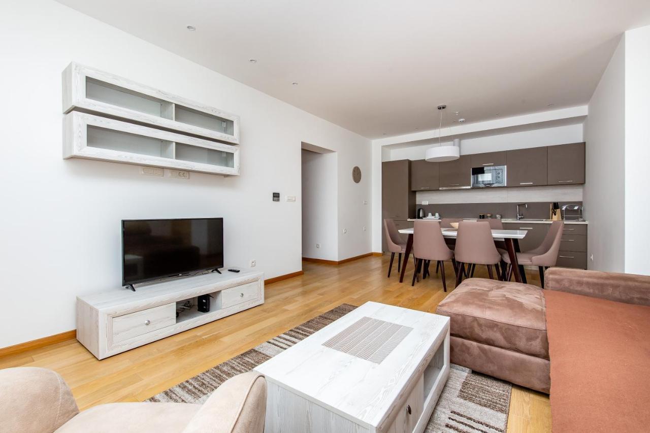 Apartments Lora In Apart-Hotel Budva Exterior foto