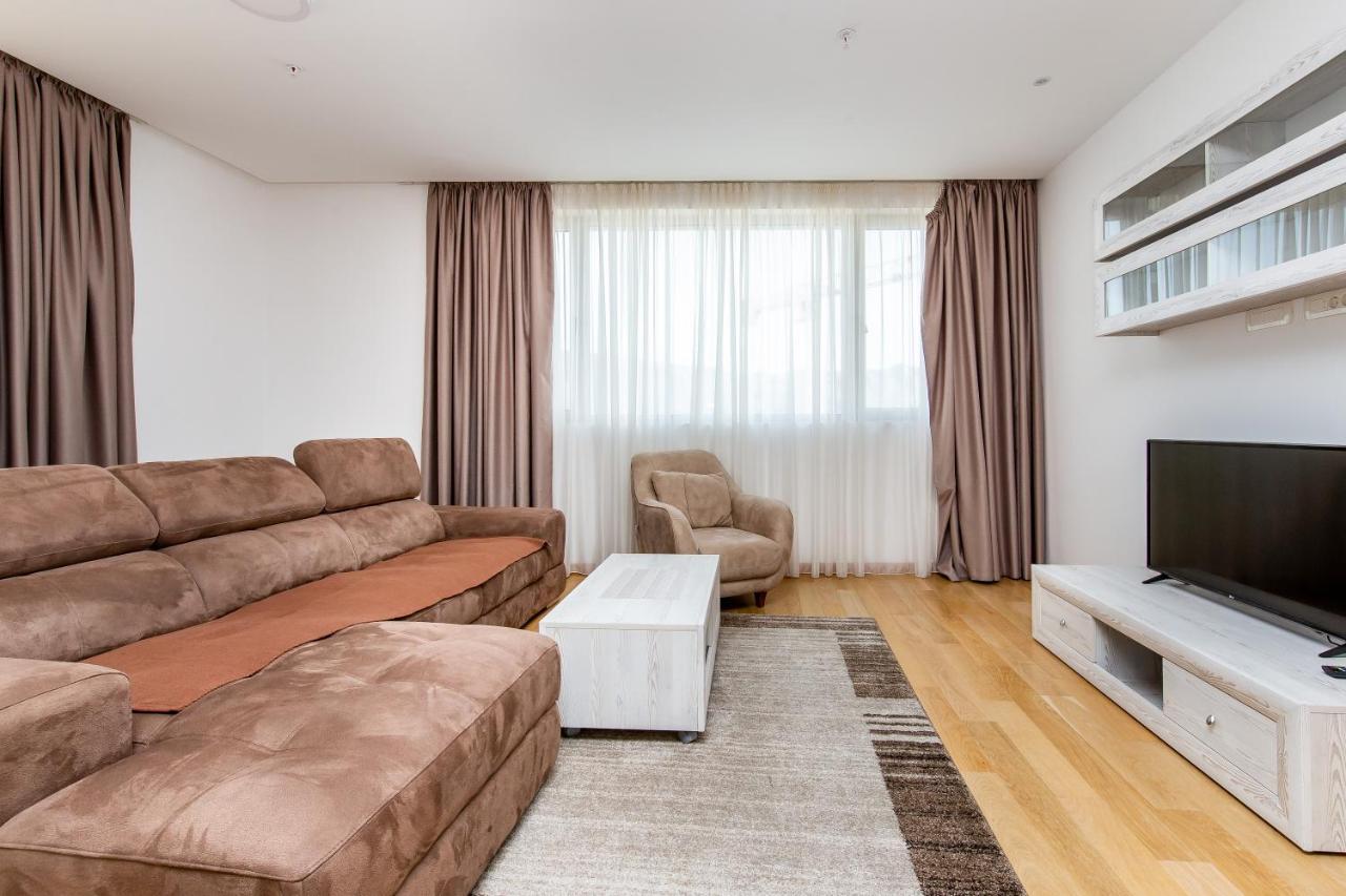 Apartments Lora In Apart-Hotel Budva Exterior foto