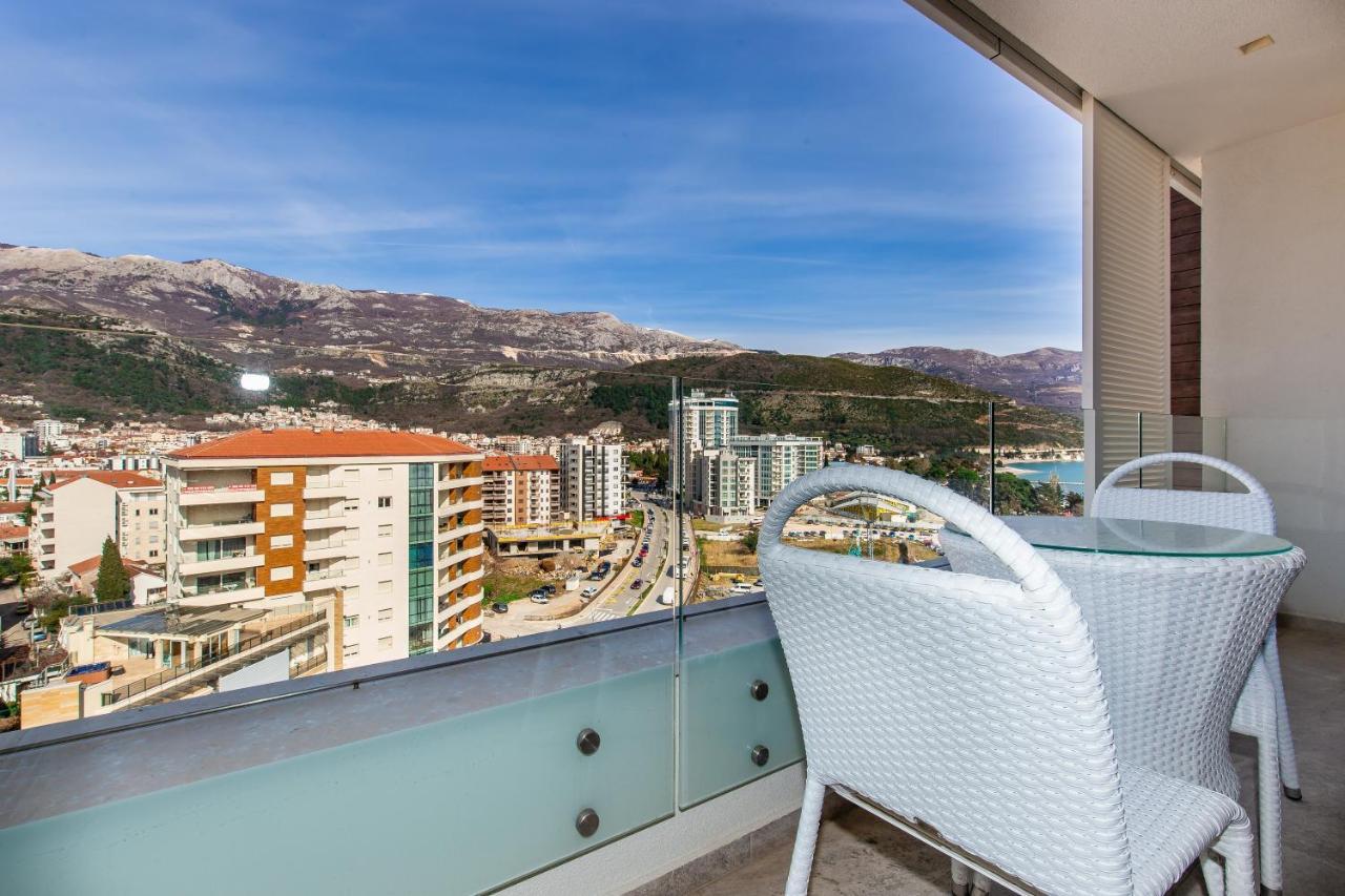 Apartments Lora In Apart-Hotel Budva Exterior foto